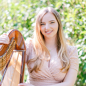 photo of Hannah Warren, Harpist